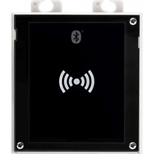 2N® IP Verso Bluetooth a 13.56MHz + 125kHz RFID čítačka, číta UID + PACS ID